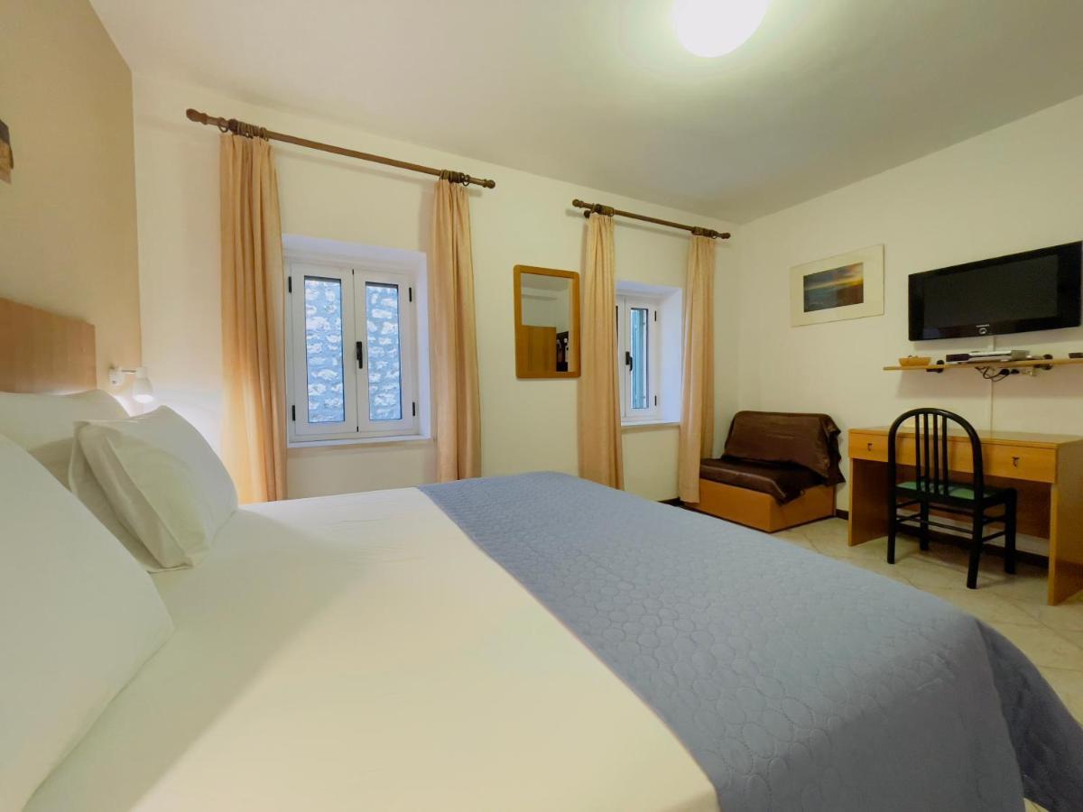 Rooms And Apartments Villa Town Gate Hvar Hvar Town Kültér fotó